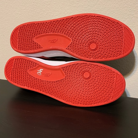 Men’s Nike SB Alleyoop “Black Toe Chicago” Size-12 Red Black White (CJ0882 102) - Picture 7 of 9